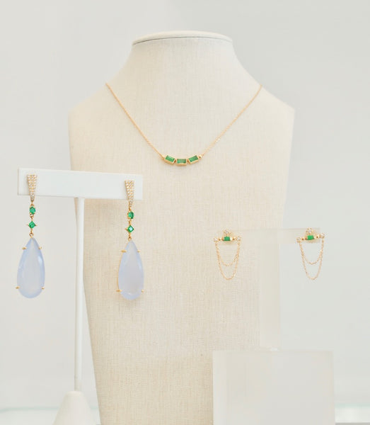 Emerald and Gold Jewelry, Necklace and Earrings