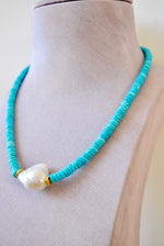 Load image into Gallery viewer, Turquoise &amp; Baroque Pearl Choker
