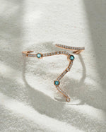 Load image into Gallery viewer, Delos Bangle
