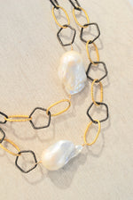 Load image into Gallery viewer, Two-Tone Chain with Baroque Pearls
